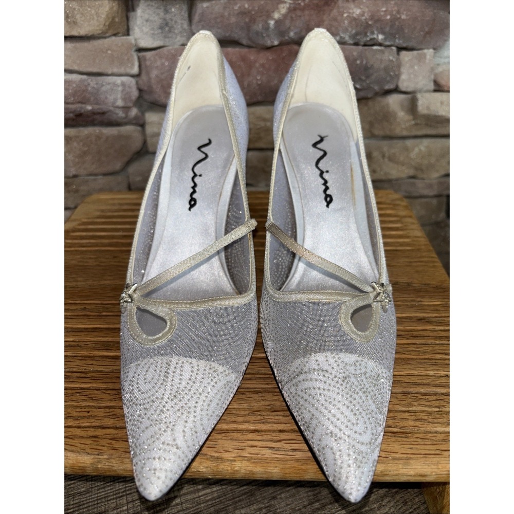 Nina Cream Silver Glitter 3.5" Heels Leather Sole 9 M Closed Toe Formal * Read *